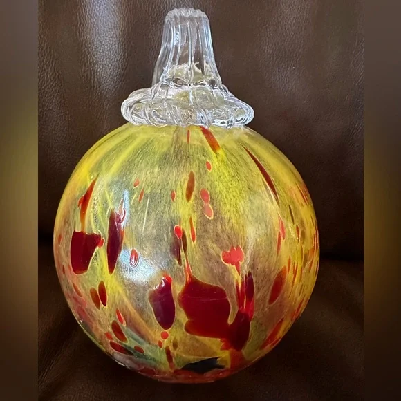 Blown glass ornament ready to hang NWOT - Picture 1 of 6